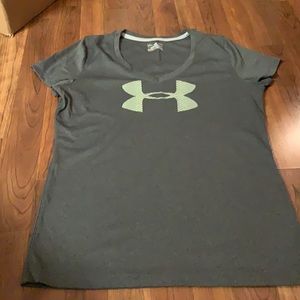 Under armour top